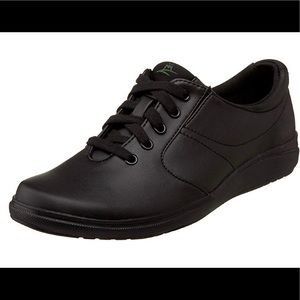 Women black stretch lace up sneakers